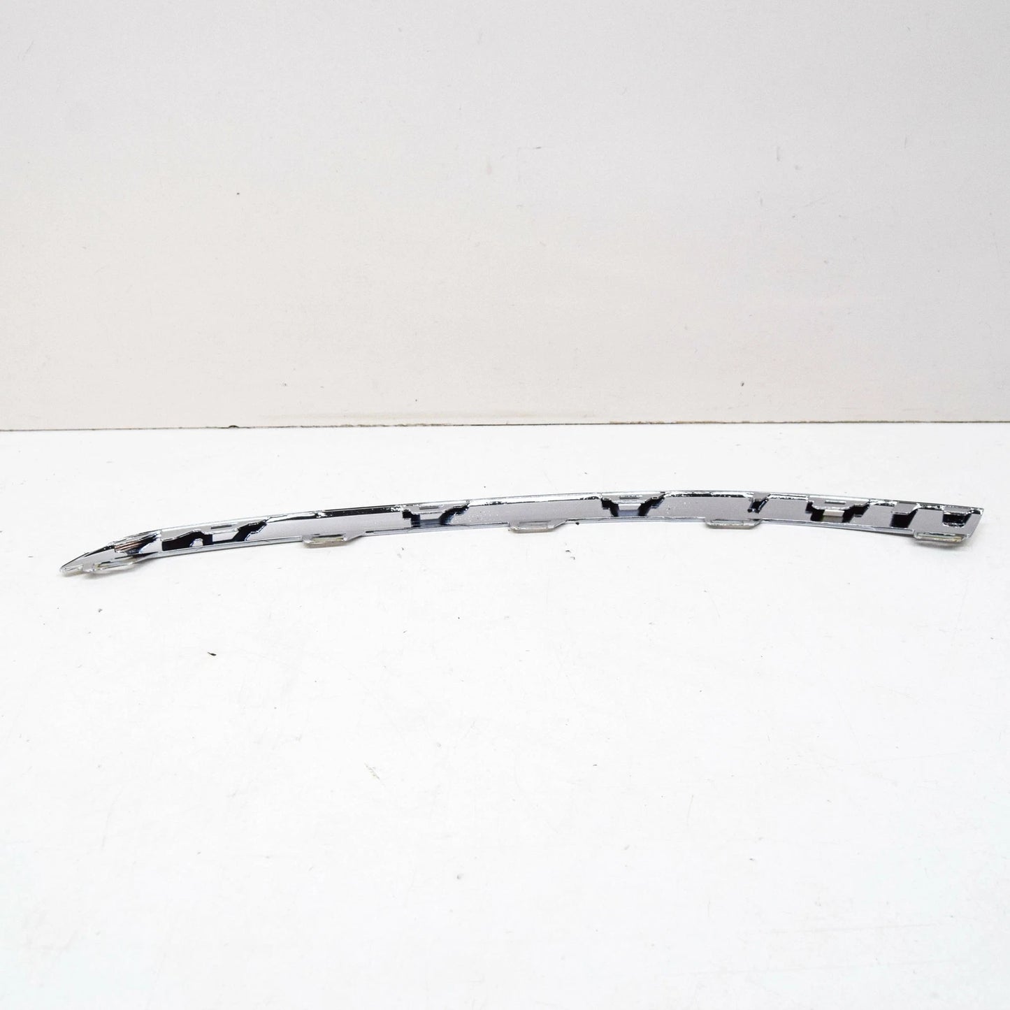 NEW VW GOLF MK7 FRONT BUMPER RIGHT VENT GRILLE TRIM 5G0853764A2ZZ