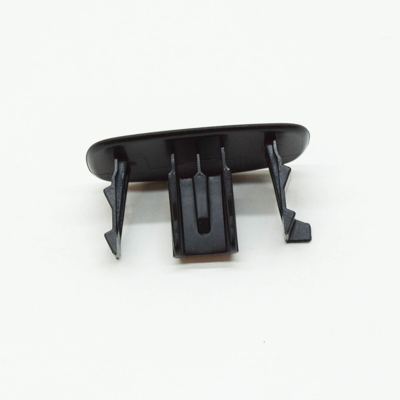 NEW MB E W213 RIGHT COLUMN BADGE WITH COVERING A21369200219051 ORIGINAL