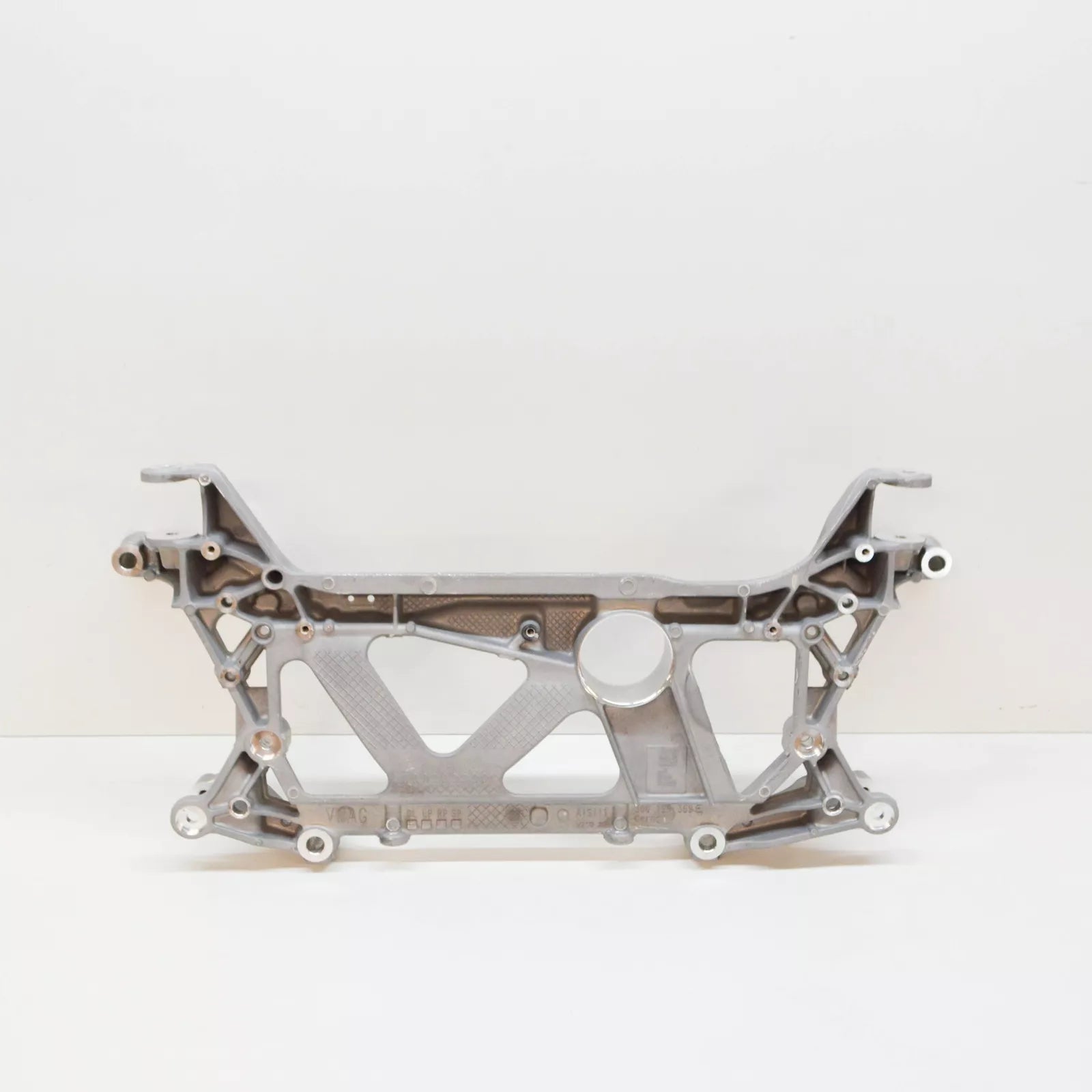 NEW VOLKSWAGEN PASSAT B8 3G FRONT SUSPENSION SUBFRAME 3Q0199369E ORIGINAL