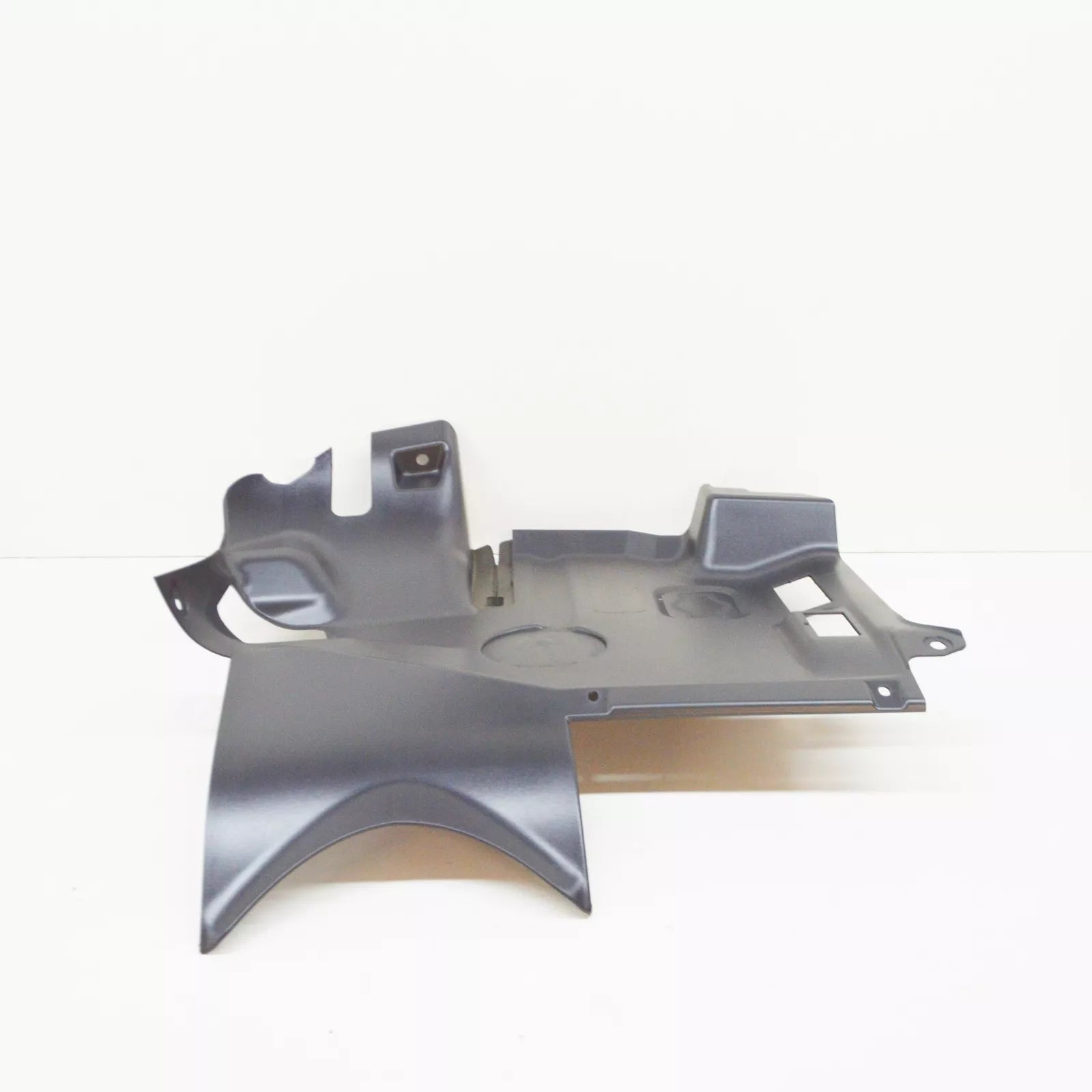 NEW BMW 3 E46 LEFT FOOT WELL TRIM 51457002608 7002608 ORIGINAL