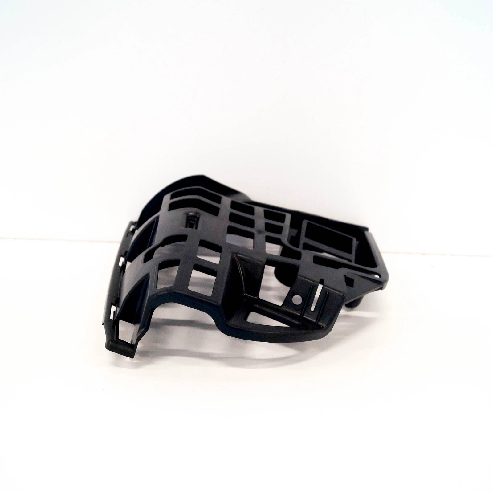 NEW MB CLA COUPE C117 REAR BUMPER BRACKET LEFT SIDE A1178850014 2017 ORIGINAL