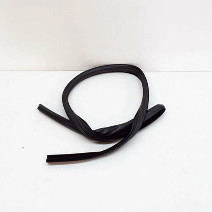 NEW MERCEDES-BENZ E W211 FRONT LEFT WINDOW RUN CHANNEL A2117250125