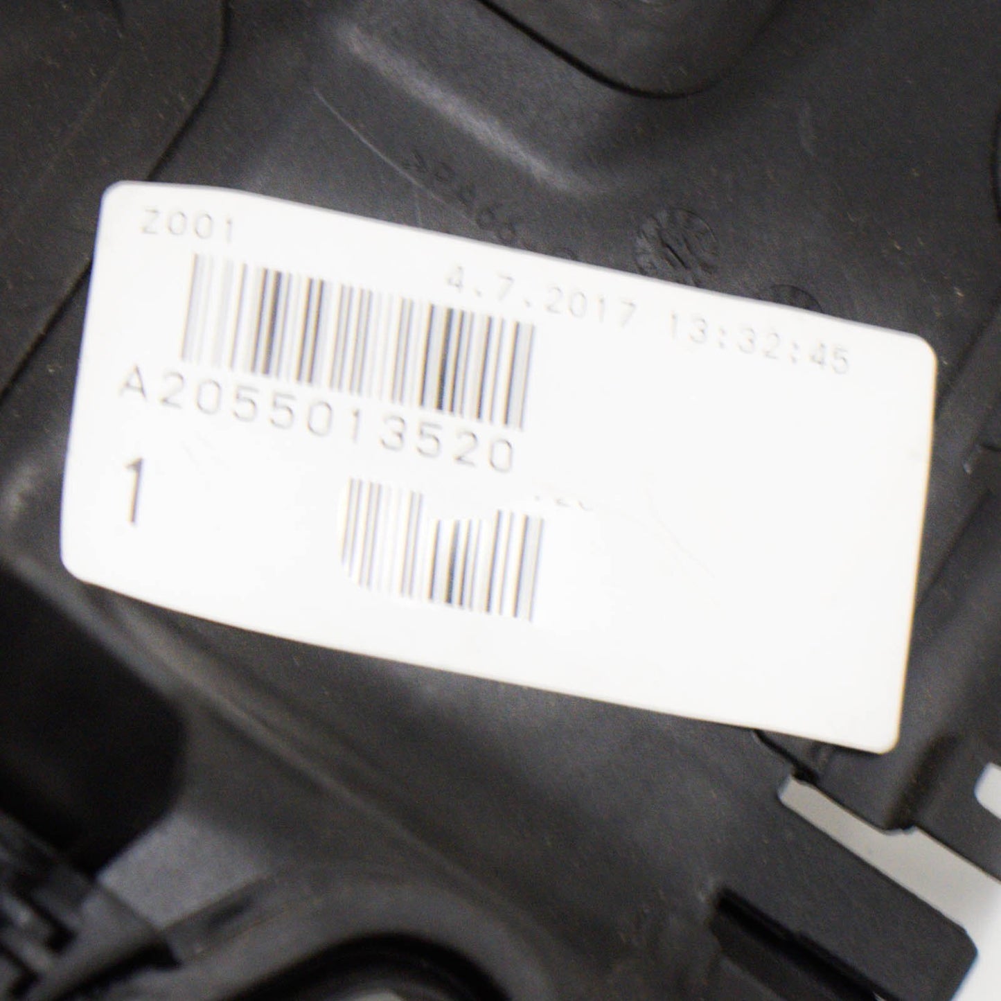 NEW MERCEDES-BENZ C W205 OIL COOLER RIGHT MOUNT BRACKET A2055013520 ORIGINAL