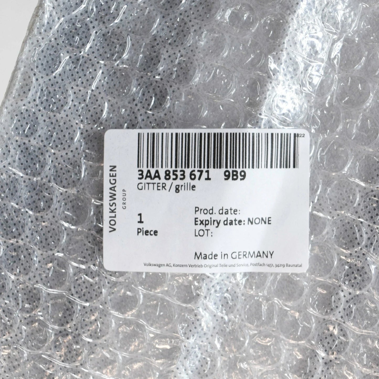 NEW VOLKSWAGEN PASSAT B7 FRONT BUMPER LOWER CENTER GRILLE 3AA8536719B9