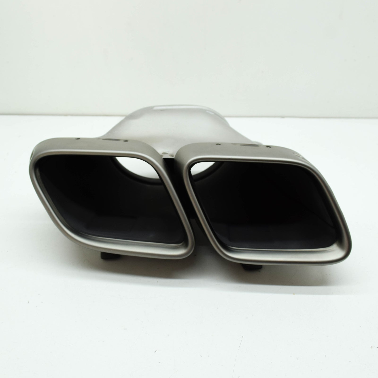 new mercedes-benz gle w167 rear right exhaust pipe tip a0004902400 original