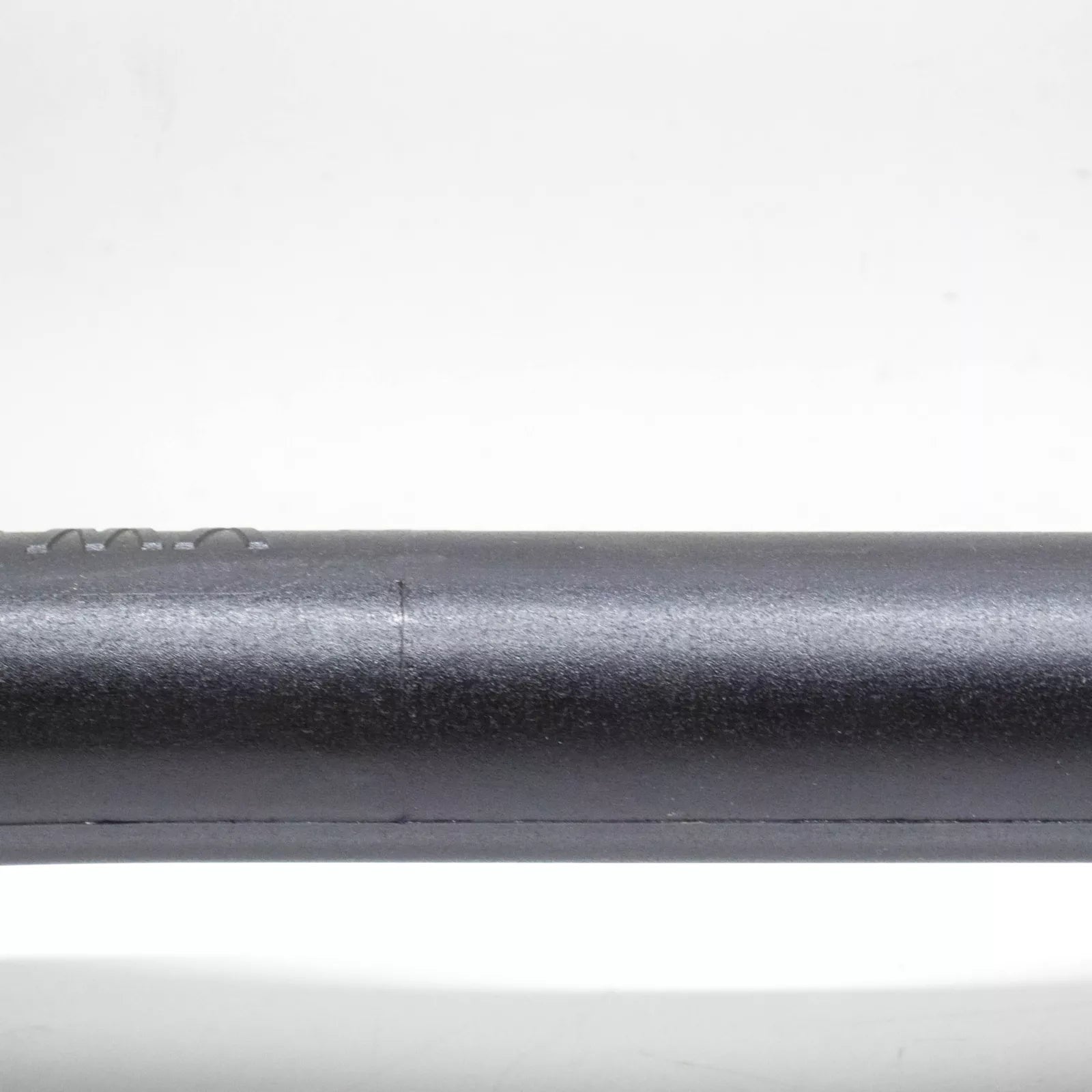 NEW AUDI Q7 4M ENGINE CHARGE AIR TUBE 4M0145942G ORIGINAL