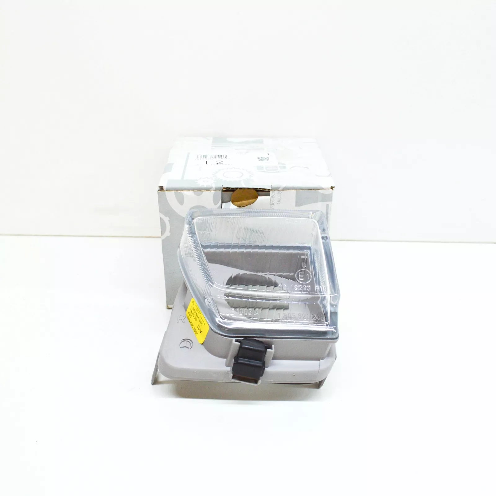 NEW MERCEDES-BENZ SL R129 FRONT RIGHT FOG LIGHT A0038263690