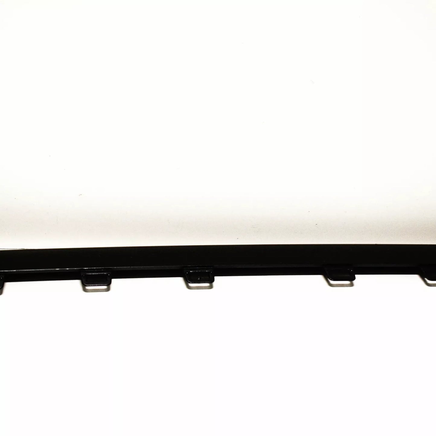 NEW VW PASSAT B7 FRONT BUMPER VENT GRILLE TRIM R-LINE 3AA853101041