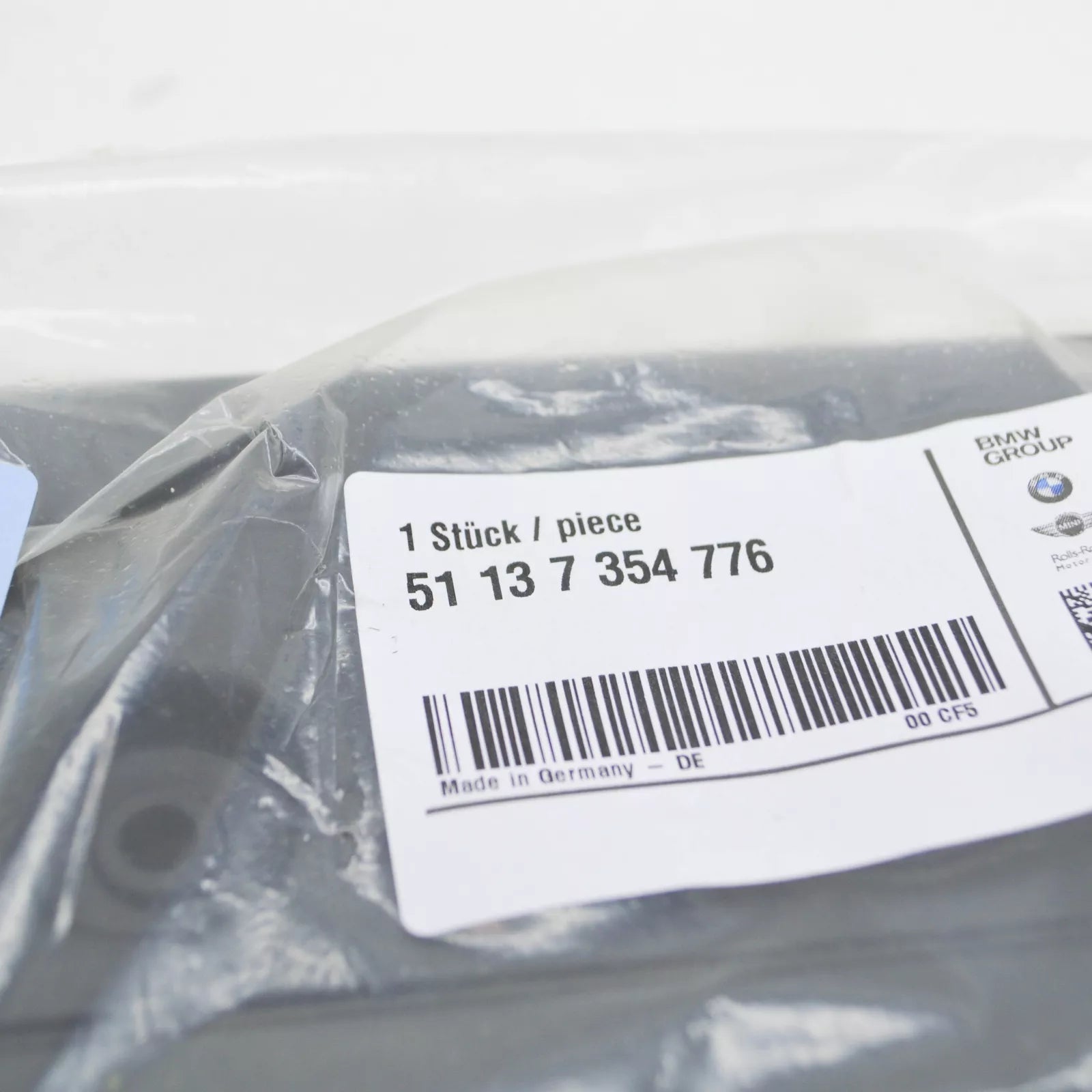 NEW BMW X1 F48 FRONT BUMPER LICENSE NUMBER PLATE 51137354776 7354776 2015