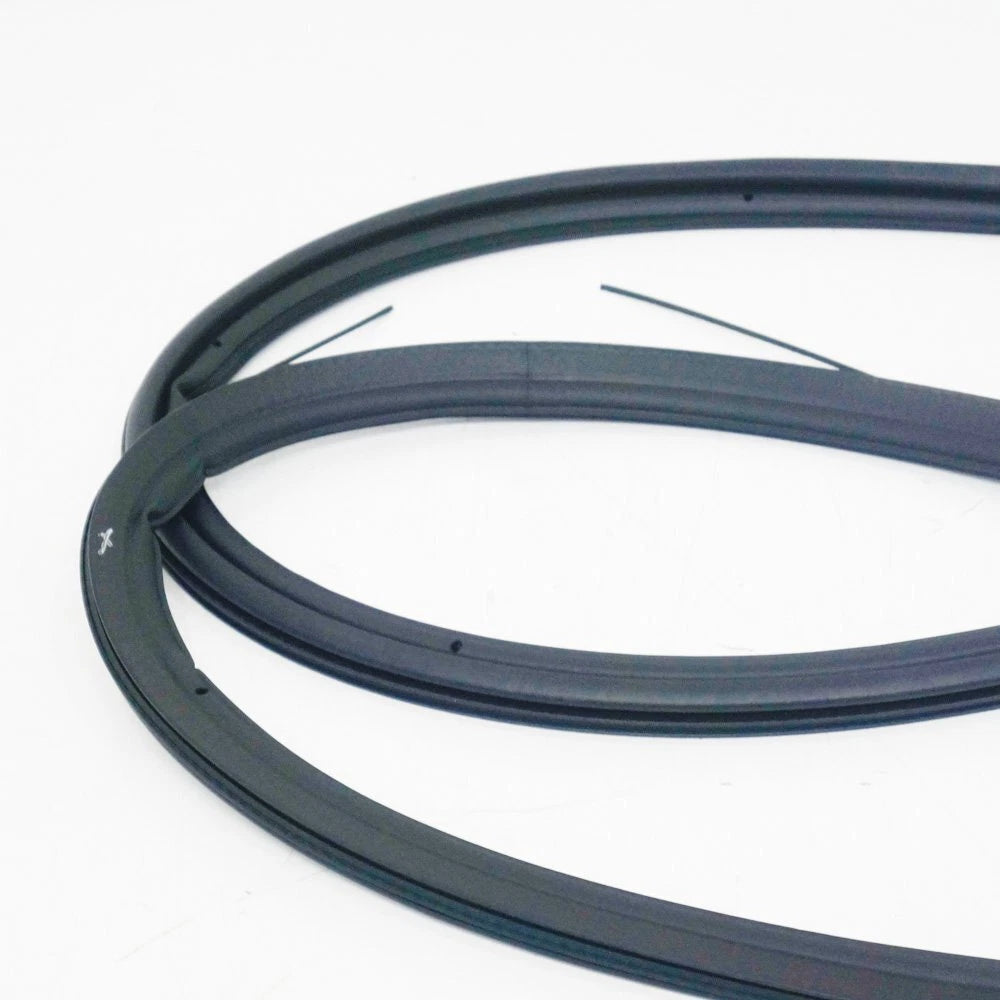 NEW BMW X5 F15 TAILGATE RUBBER SEAL 51767385847 7385847 ORIGINAL