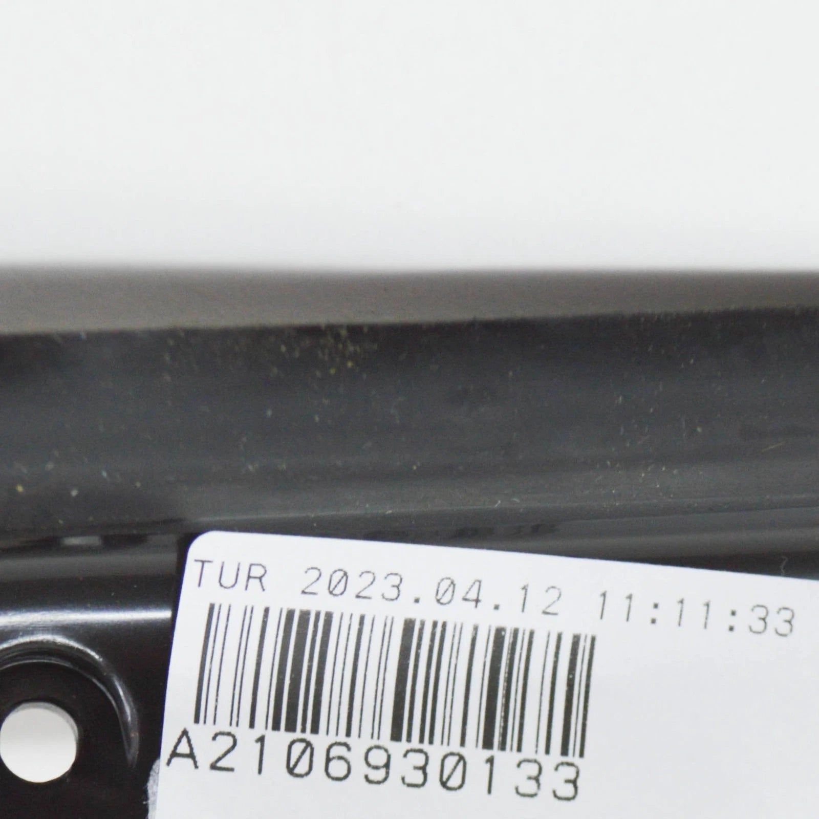 NEW MERCEDES-BENZ E W210 TRUNK LID LEFT COVER A2106930133 ORIGINAL