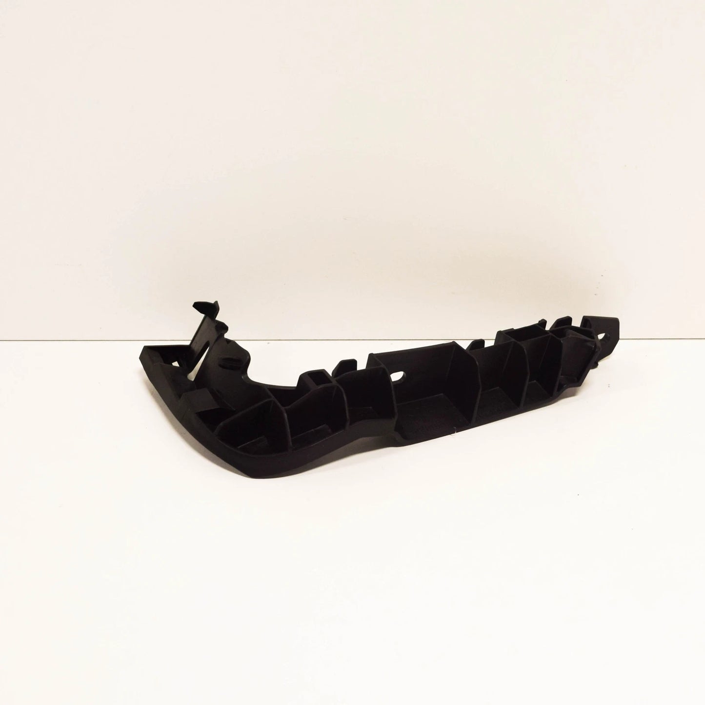 NEW AUDI A3 8V FRONT BUMPER LEFT SIDE SUPPORT BRACKET 8V3807183A ORIGINAL