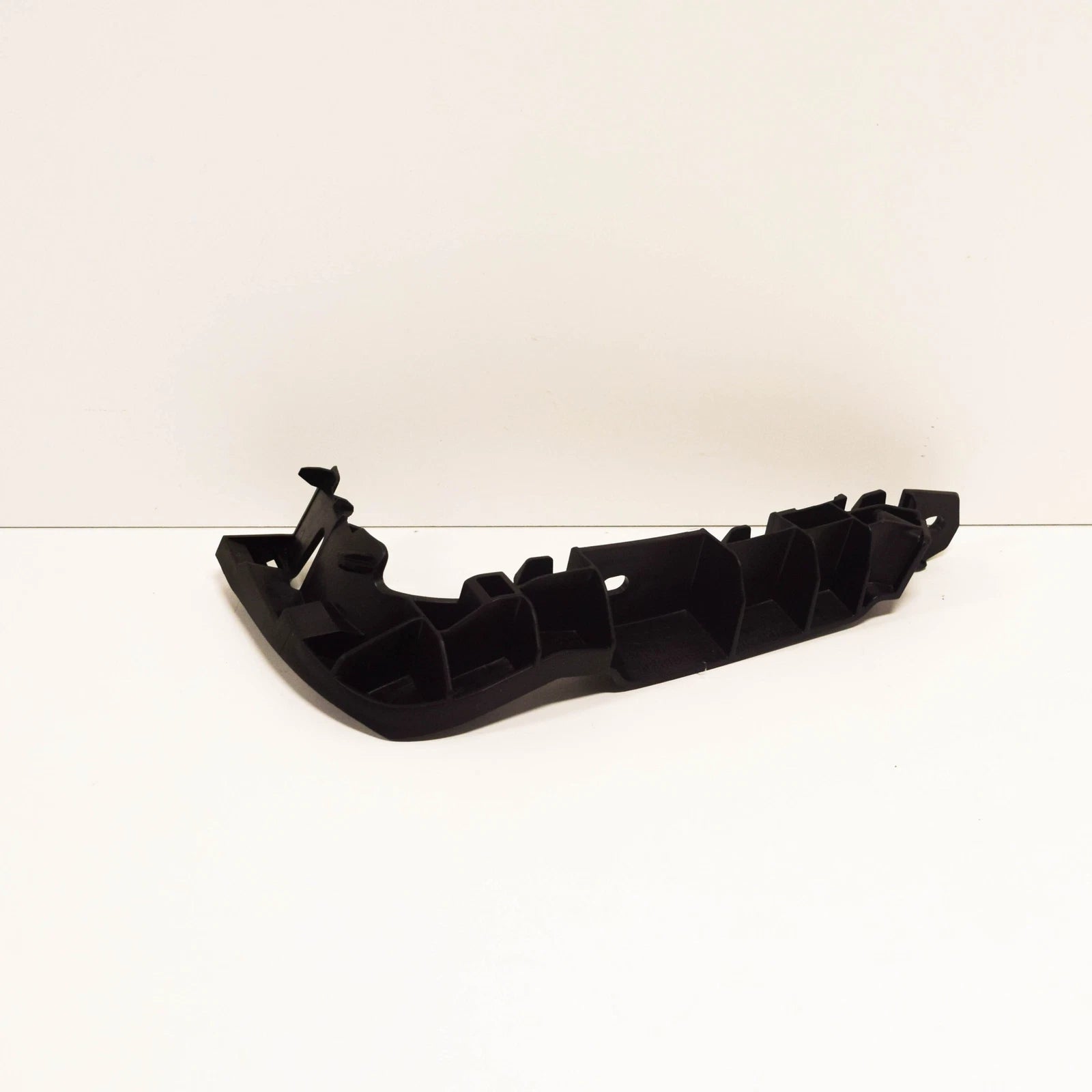 NEW AUDI A3 8V FRONT BUMPER LEFT SIDE SUPPORT BRACKET 8V3807183A ORIGINAL