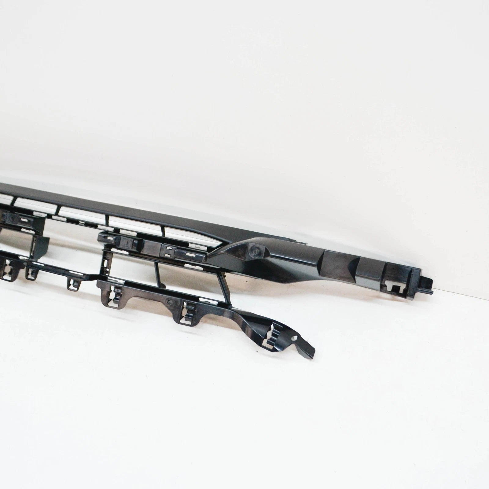 NEW BMW 3 F30 FRONT BUMPER LOWER ACC GRILLE 51117279703 7279703 2014 ORIGINAL