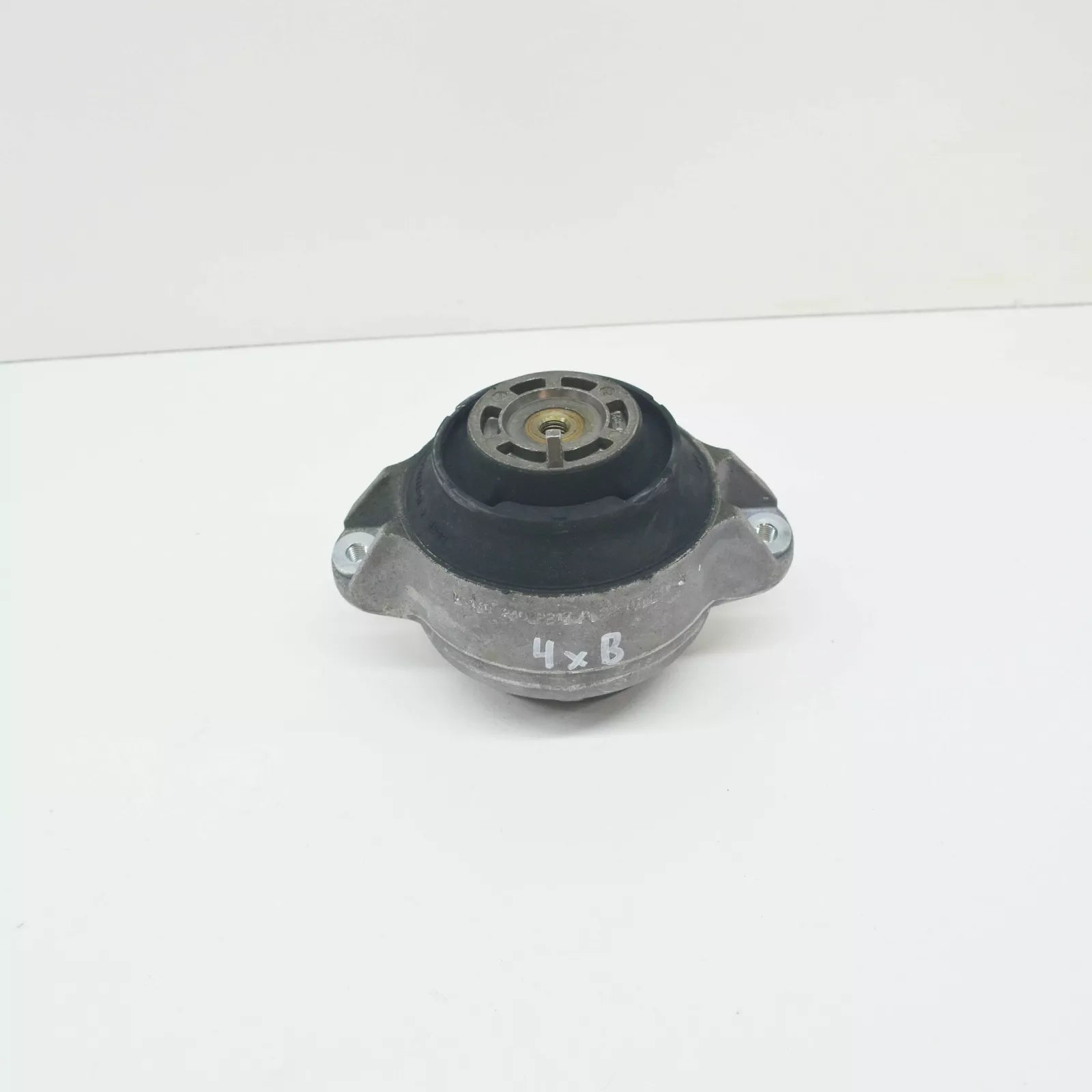 NEW MERCEDES-BENZ S-CLASS W140 ENGINE MOUNT A1402402217