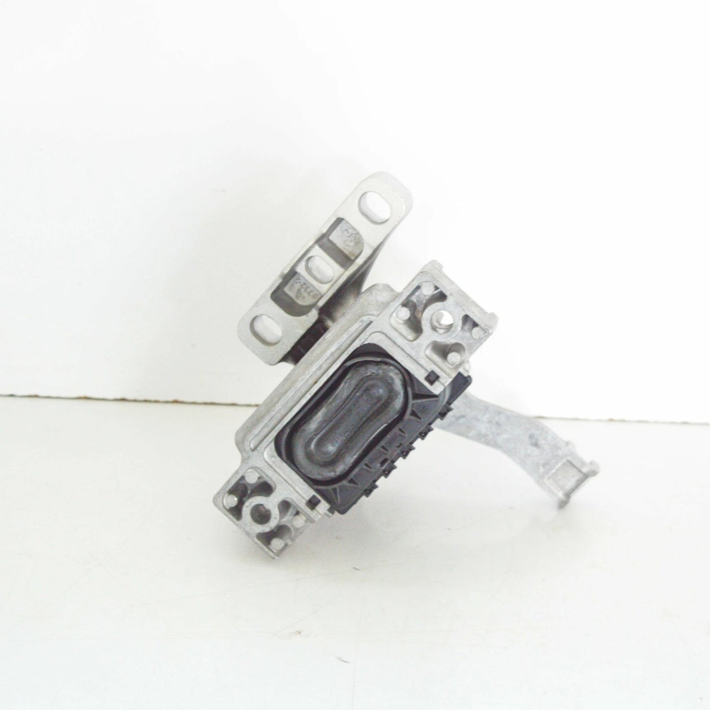 NEW VOLKSWAGEN GOLF MK7 RIGHT SIDE ENGINE MOUNT 5WA199262E