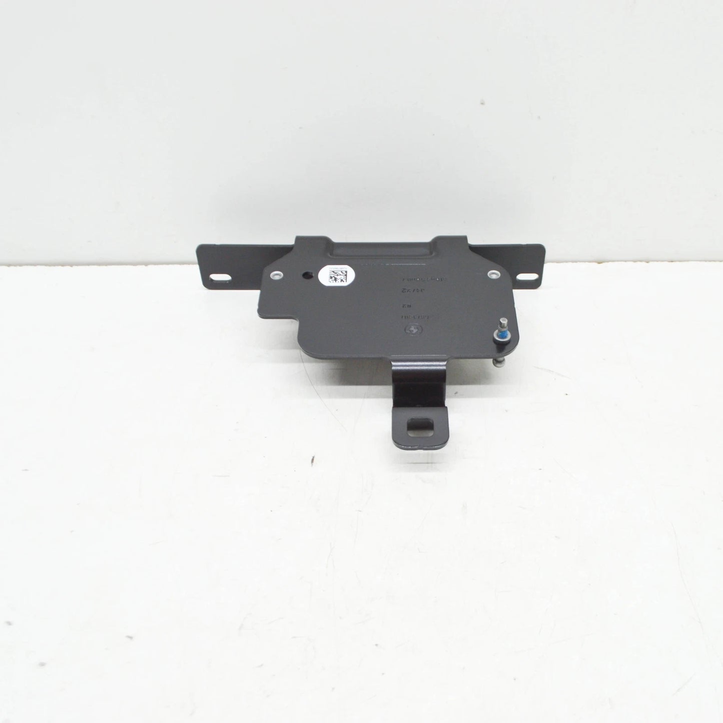 NEW BMW 5 G30 FRONT RADAR SENSOR BRACKET 66316873401 ORIGINAL