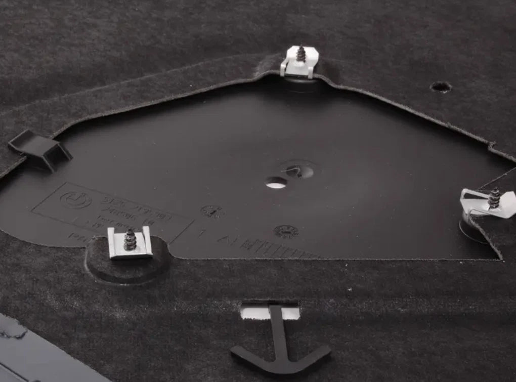 NEW BMW 5 E60 CENTER UNDERBODY PANELING 7154147 51757154147 ORIGINAL