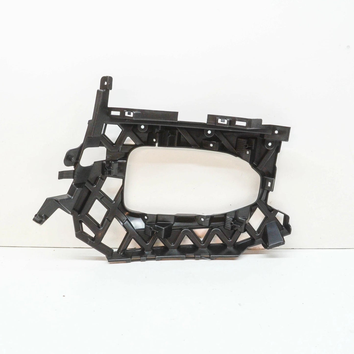 NEW VOLKSWAGEN T-ROC A11 FRONT RIGHT BUMPER BRACKET 2GA807724C ORIGINAL