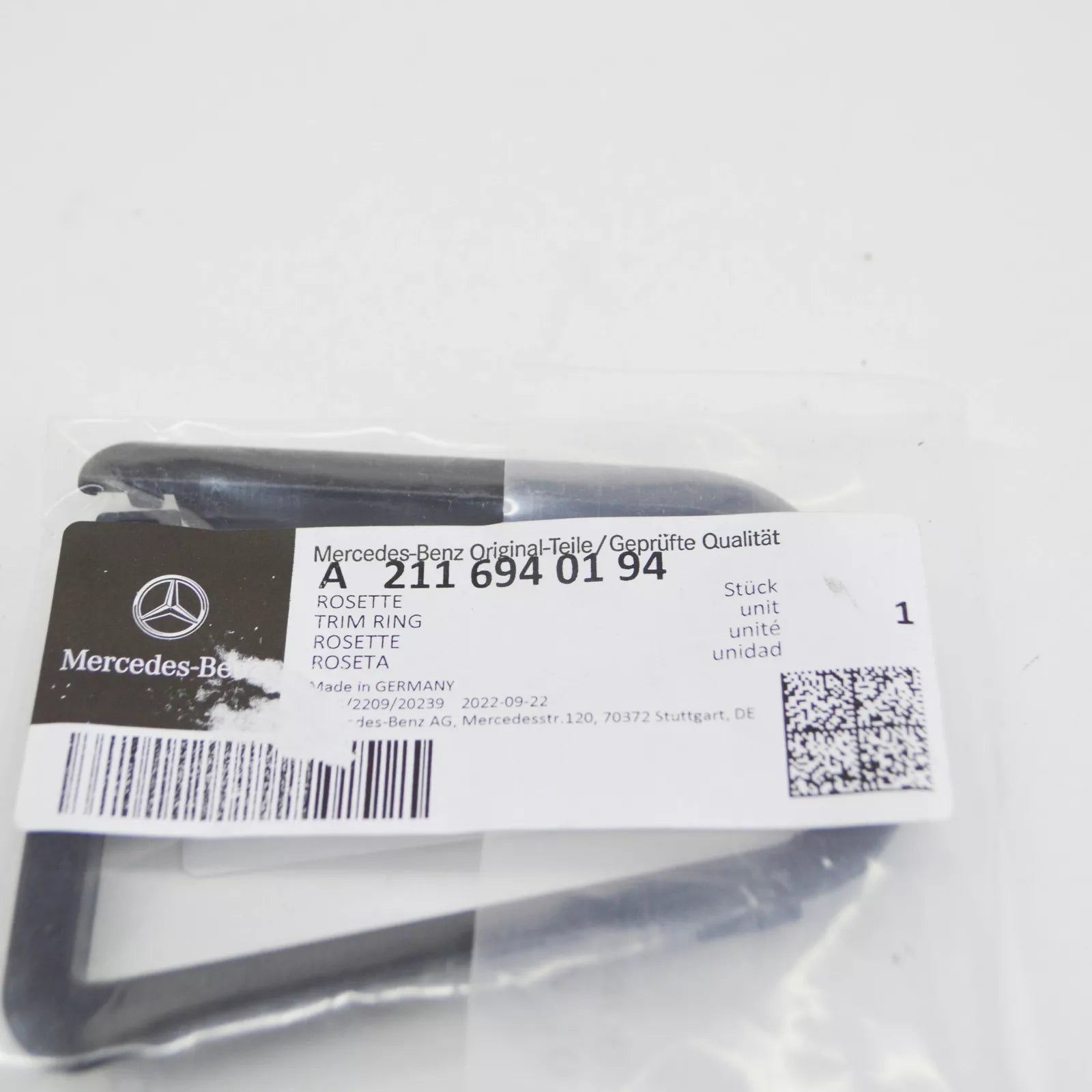 NEW MB E W211 LUGGAGE SIDE PANELLING LEFT TRIM RING A2116940194 ORIGINAL