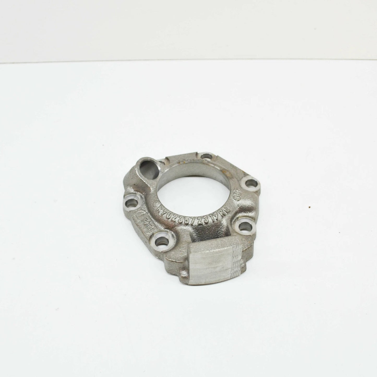 NEW MB G W463 REAR DRIVE SHAFT RIGHT BEARING COVER A4633570219 ORIGINAL