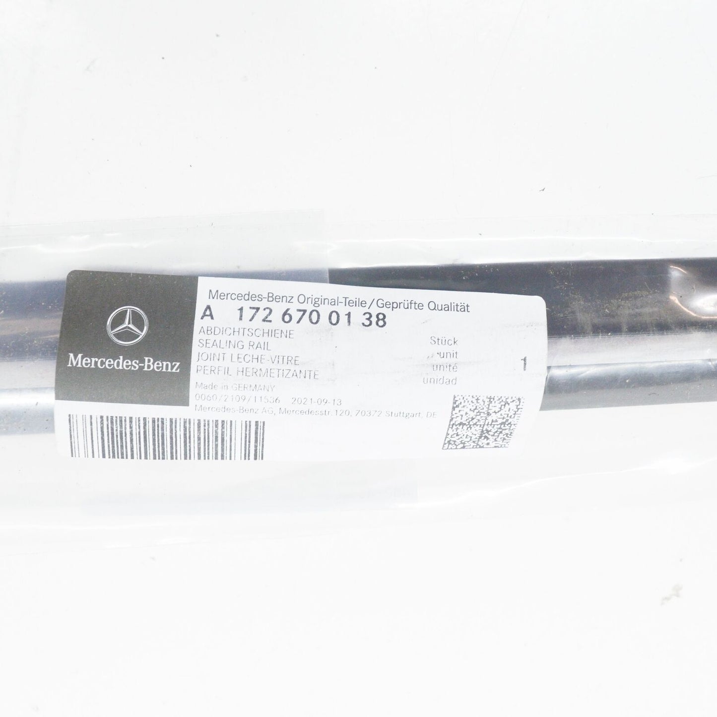 NEW MB SLK R172 REAR LEFT SIDE WINDOW OUTSIDE SEALING RAIL A1726700138 ORIGINAL