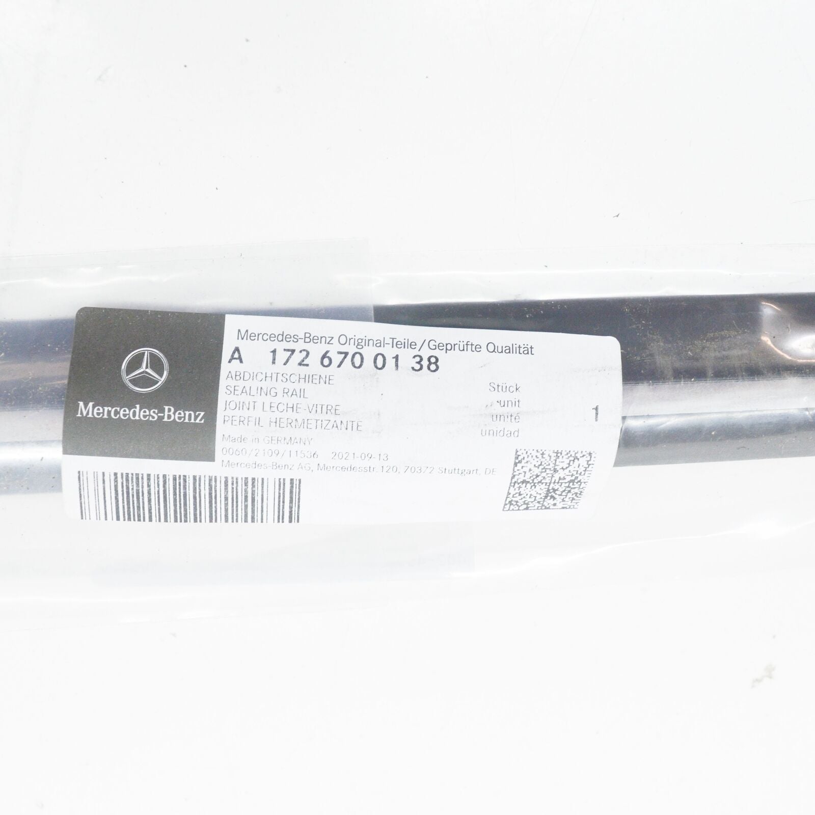 NEW MB SLK R172 REAR LEFT SIDE WINDOW OUTSIDE SEALING RAIL A1726700138 ORIGINAL