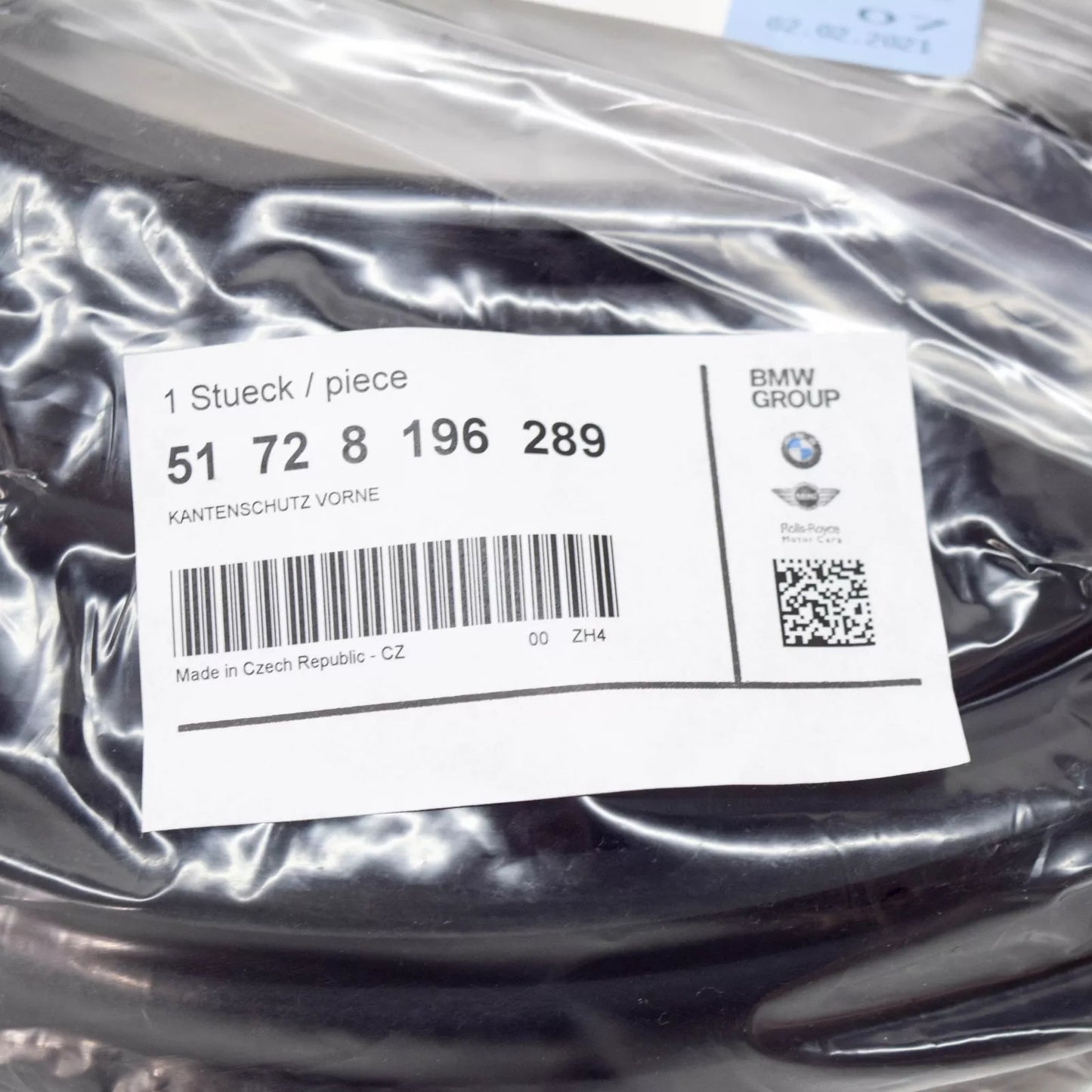 NEW BMW 3 E36 SEDAN TOURING FRONT DOOR SEAL 51728196289 ORIGINAL