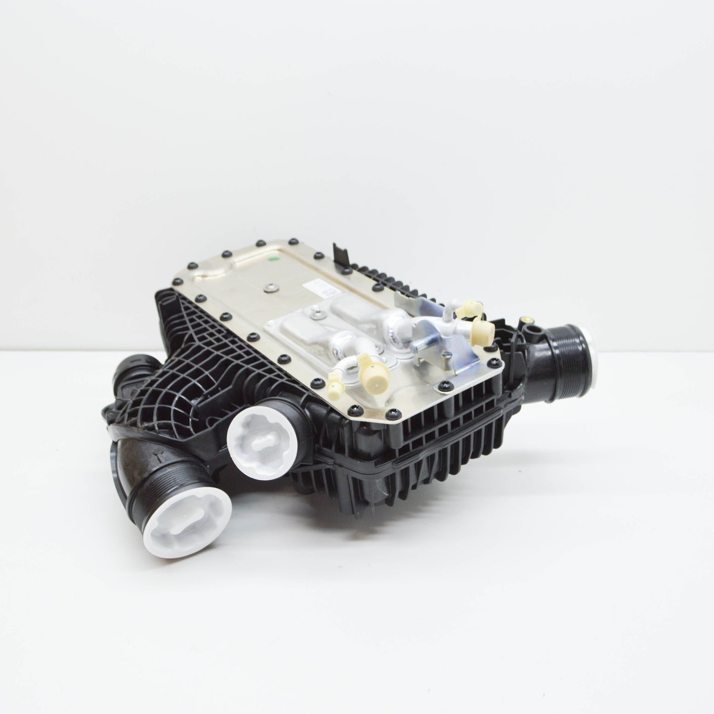 new audi a6 c8 charge air cooler radiator 4k0145803d original