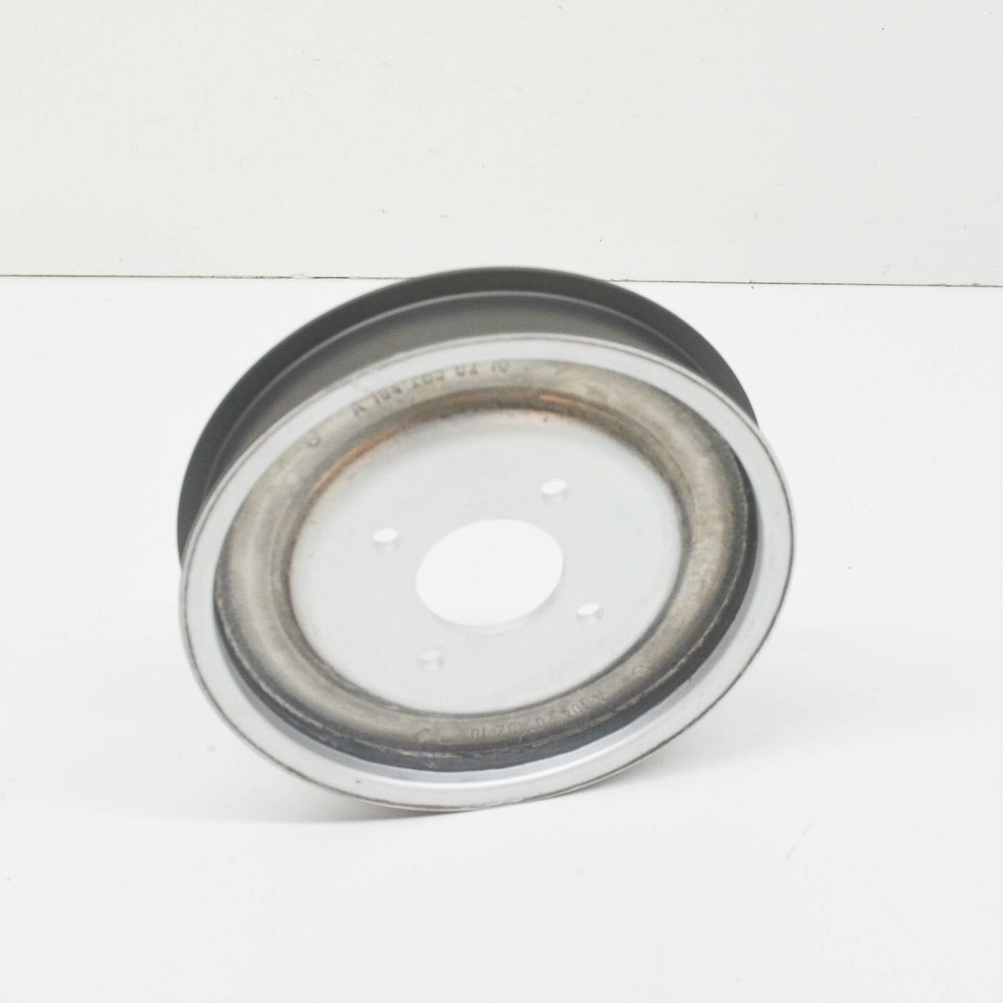 NEW MERCEDES BENZ C W202 ENGINE COOLING FAN PULLEY A1042050210 ORIGINAL