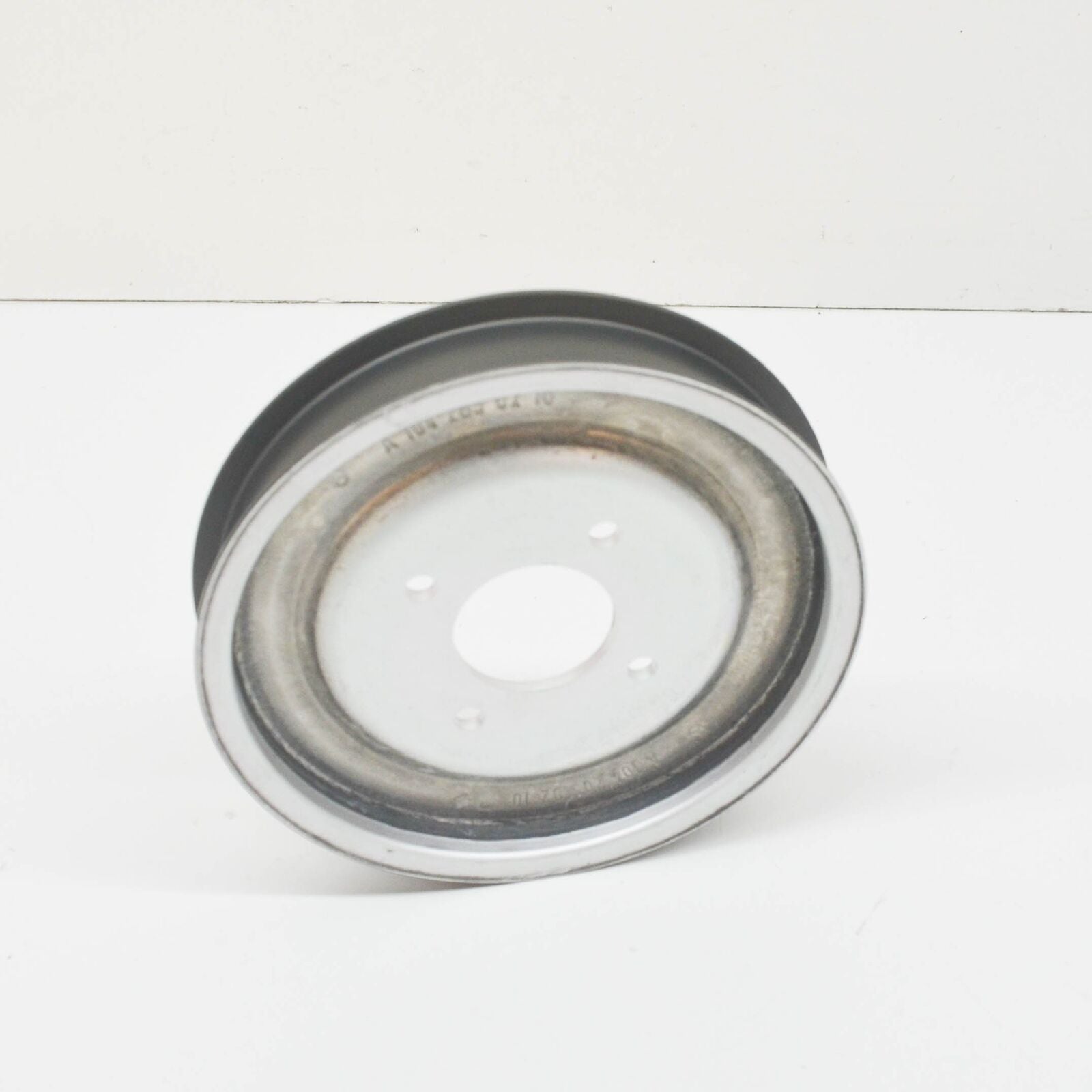 NEW MERCEDES BENZ C W202 ENGINE COOLING FAN PULLEY A1042050210 ORIGINAL