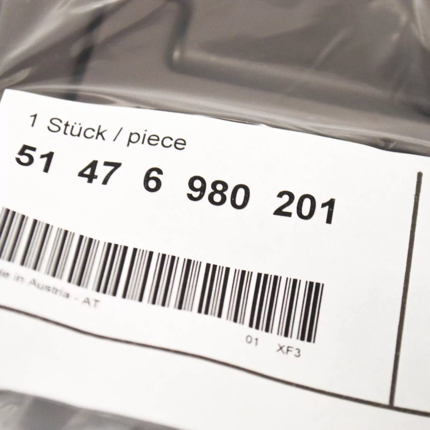 NEW BMW X5 E70 FLOOR CARPET LUGGAGE HANDLE 51476980201 ORIGINAL