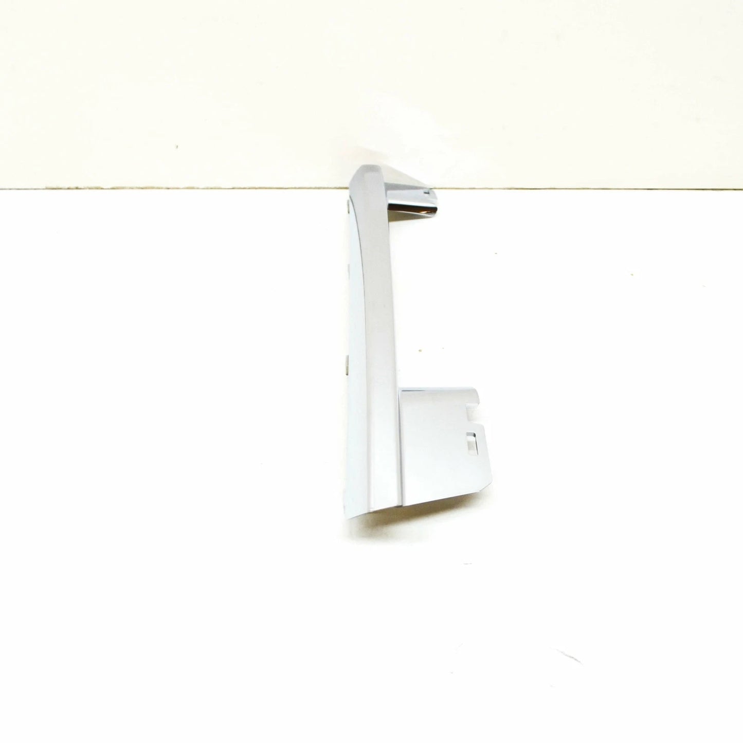 NEW MERCEDES-BENZ GLK X204 FRONT RIGHT BUMPER MOLDING TRIM A2048852674 ORIGINAL