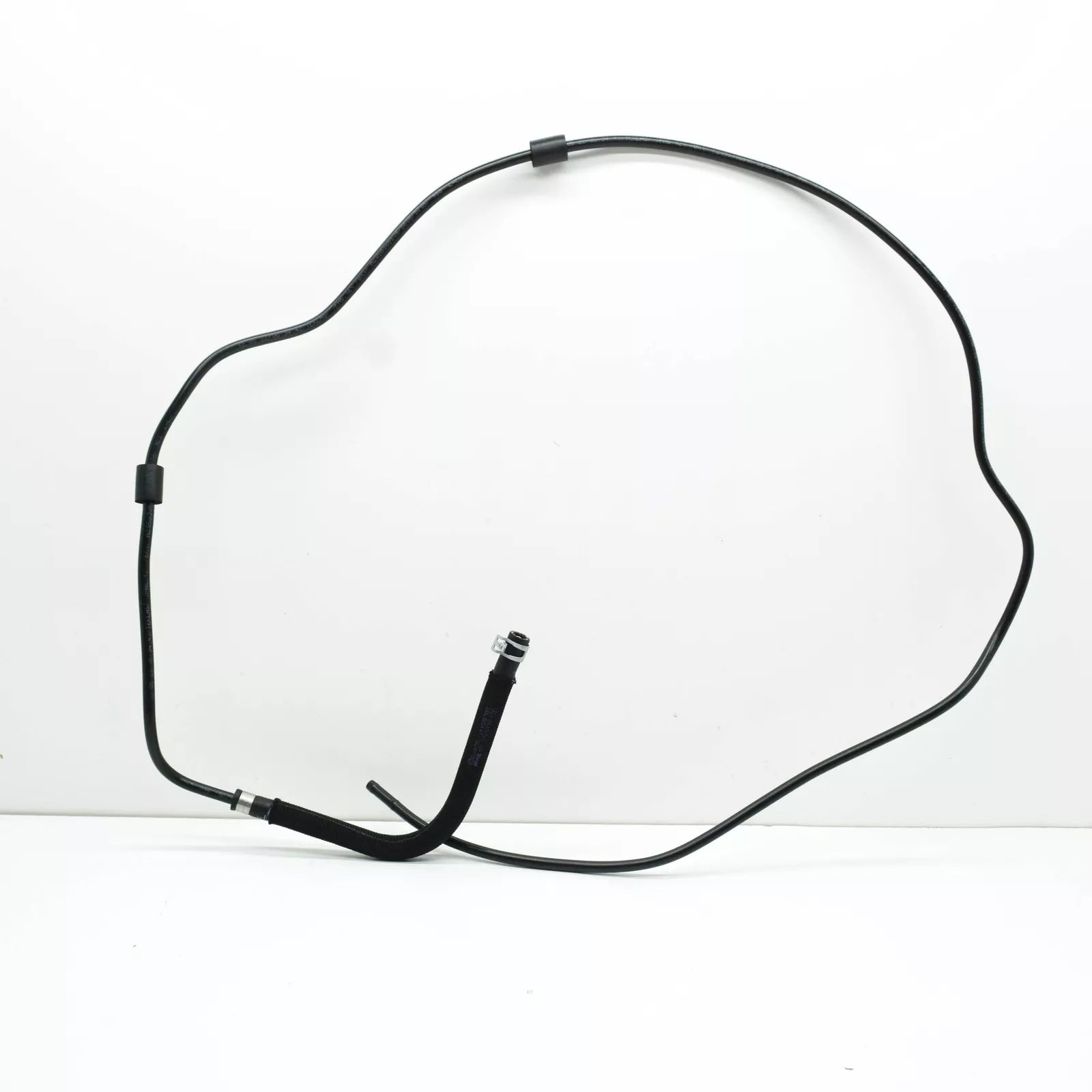 NEW MERCEDES-BENZ C W205 RETURN LINE HOSE A2058305505