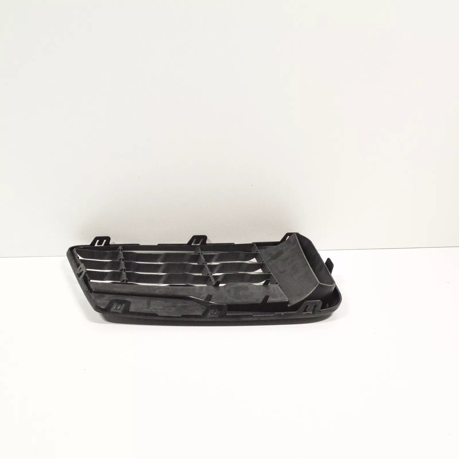 NEW BMW X1 F48 FRONT M SPORT BUMPER LEFT GRILLE 51118059889 8059889 2015