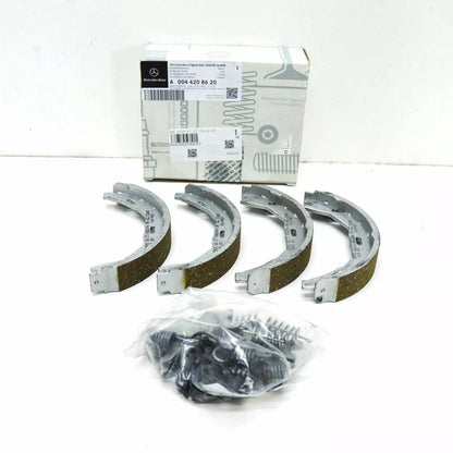 NEW MERCEDES-BENZ C-CLASS W204 REAR HAND BRAKE SHOES A0044208620