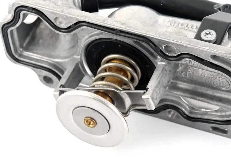 NEW VW TOUAREG 7L ENGINE THERMOSTAT 07D121111AR ORIGINAL