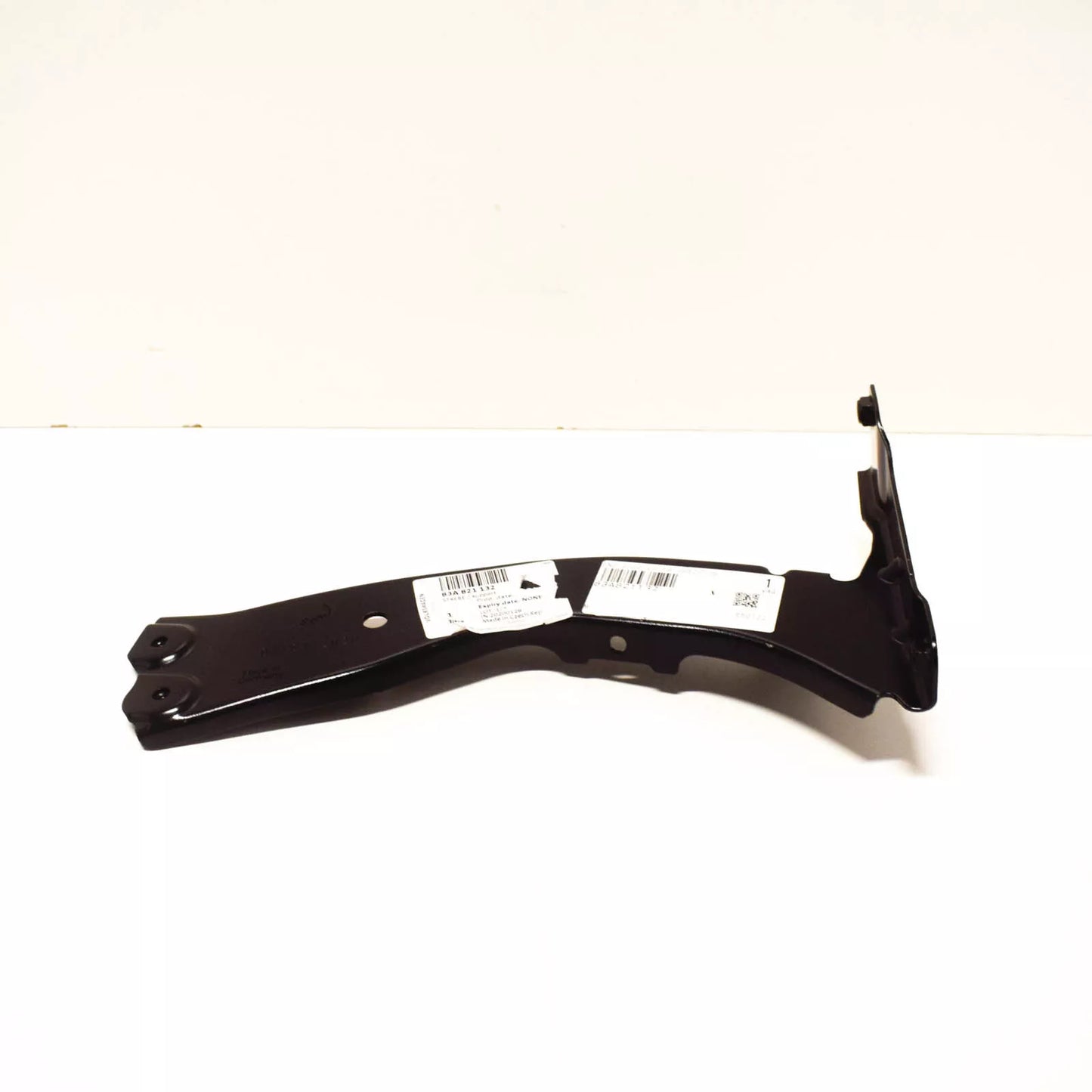 NEW AUDI Q3 F3 FRONT RIGHT FENDER WING BRACKET 83A821132