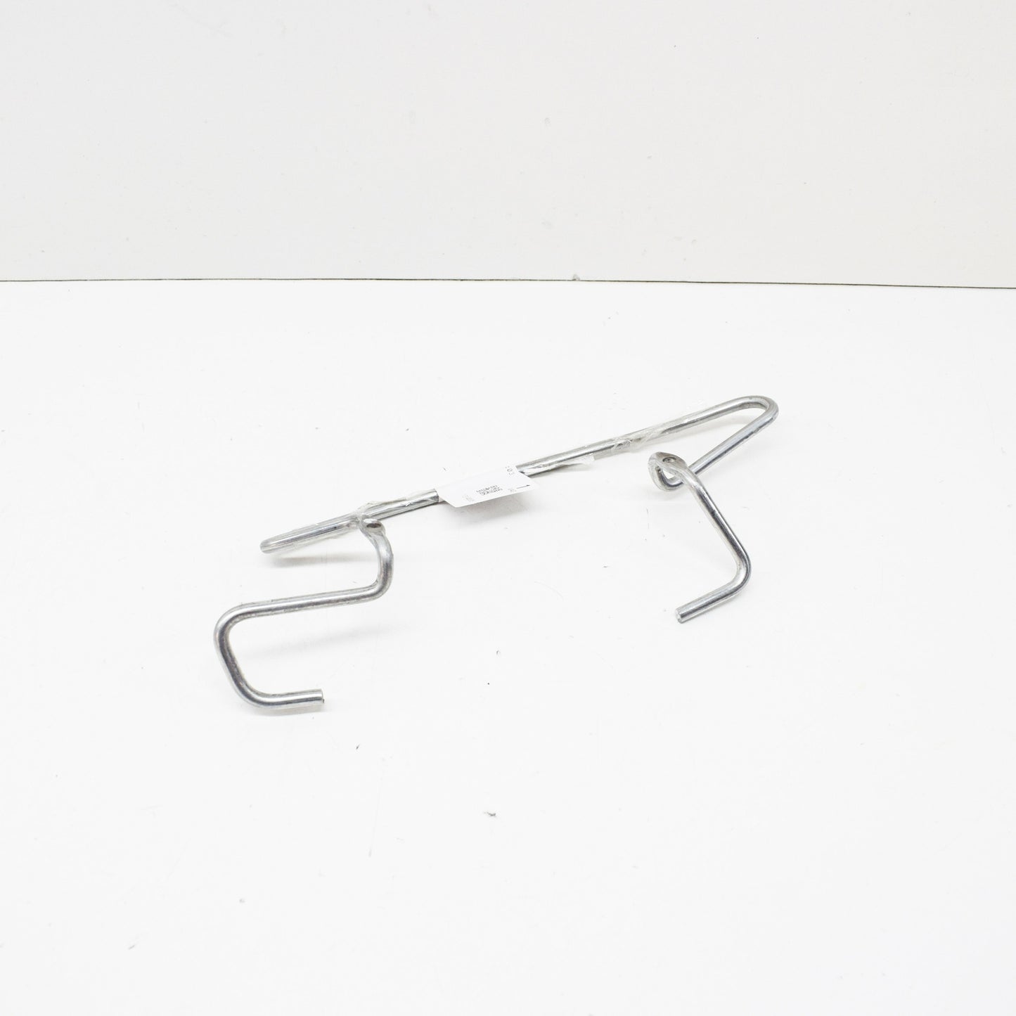 NEW AUDI A4 AVANT B7 FRONT RIGHT SEAT TRIM RETAINER 8E0881560A ORIGINAL