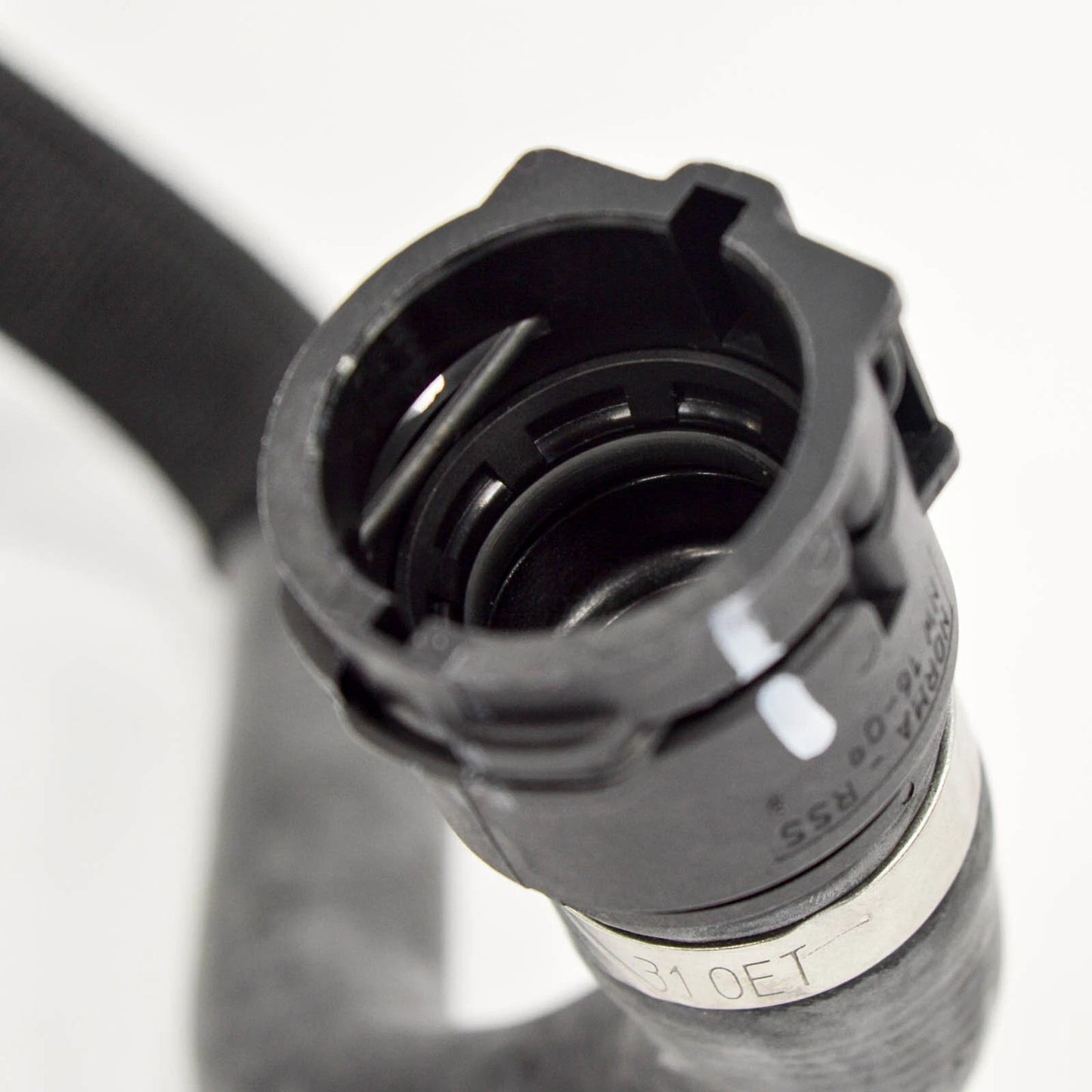 NEW BMW 7 G11 RADIATOR SUPPLY COOLING PIPE HOSE 17128602678 ORIGINAL