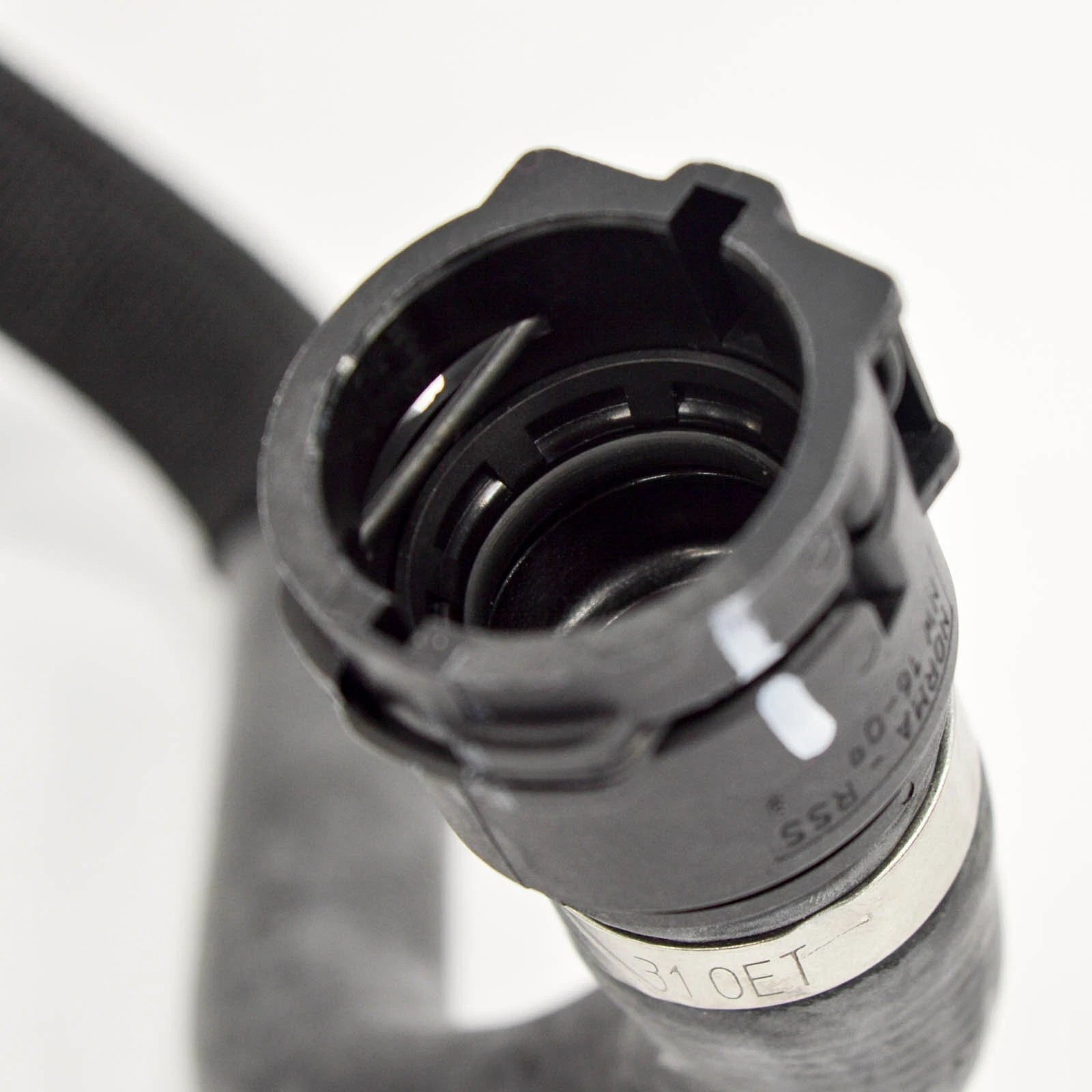 NEW BMW 7 G11 RADIATOR SUPPLY COOLING PIPE HOSE 17128602678 ORIGINAL