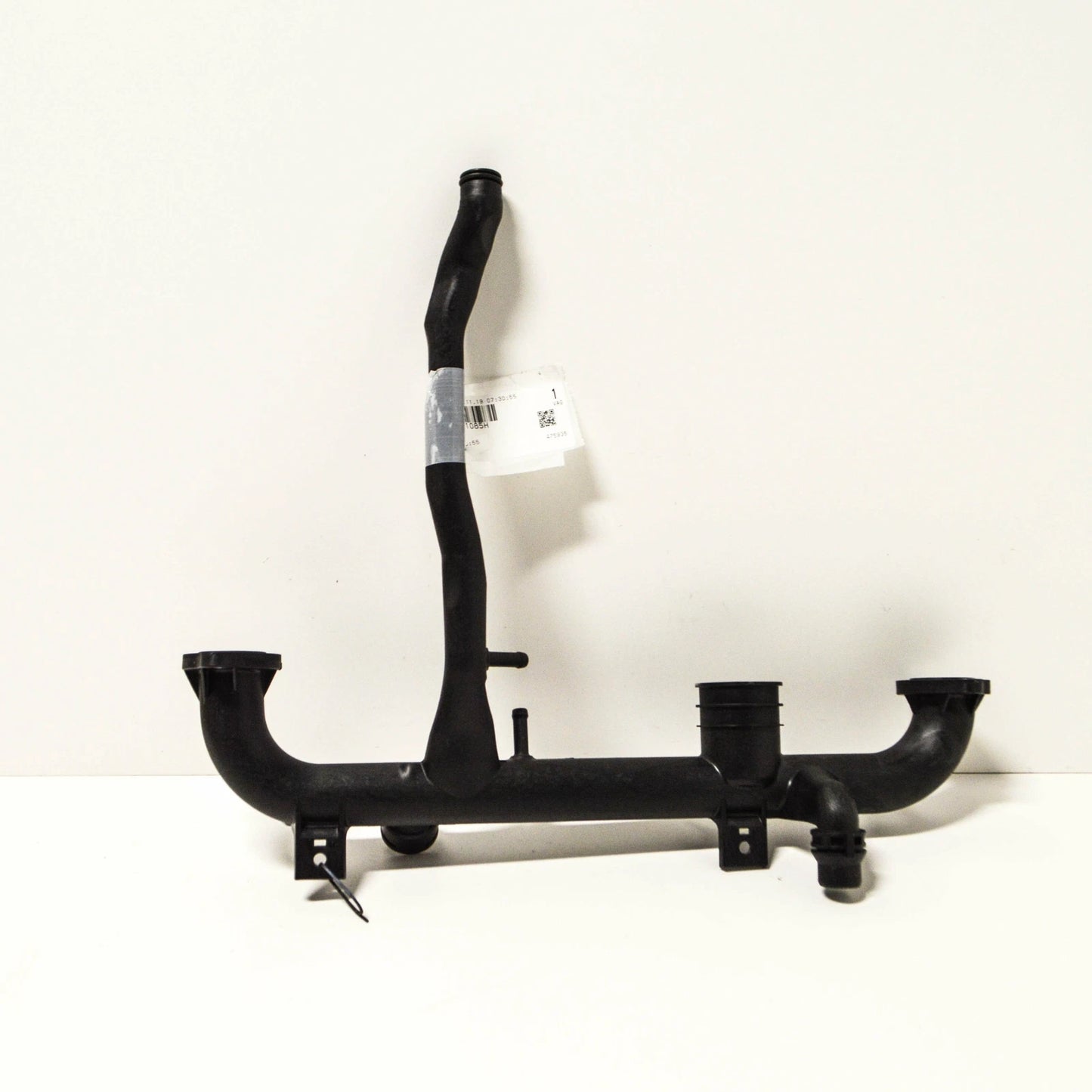 NEW AUDI A6 C6 CYLINDER HEAD COOLANT PIPE 06C121085H