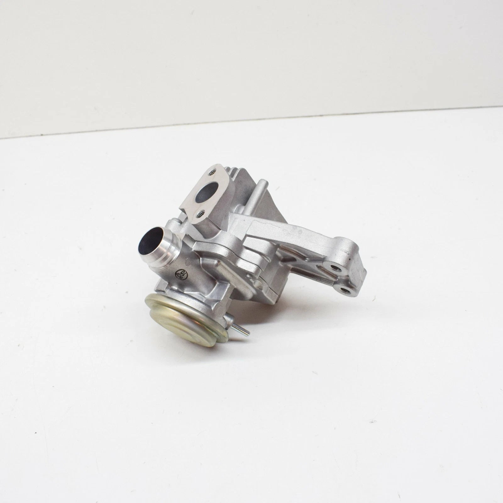 NEW MERCEDES-BENZ C W204 EGR VALVE A0031400060