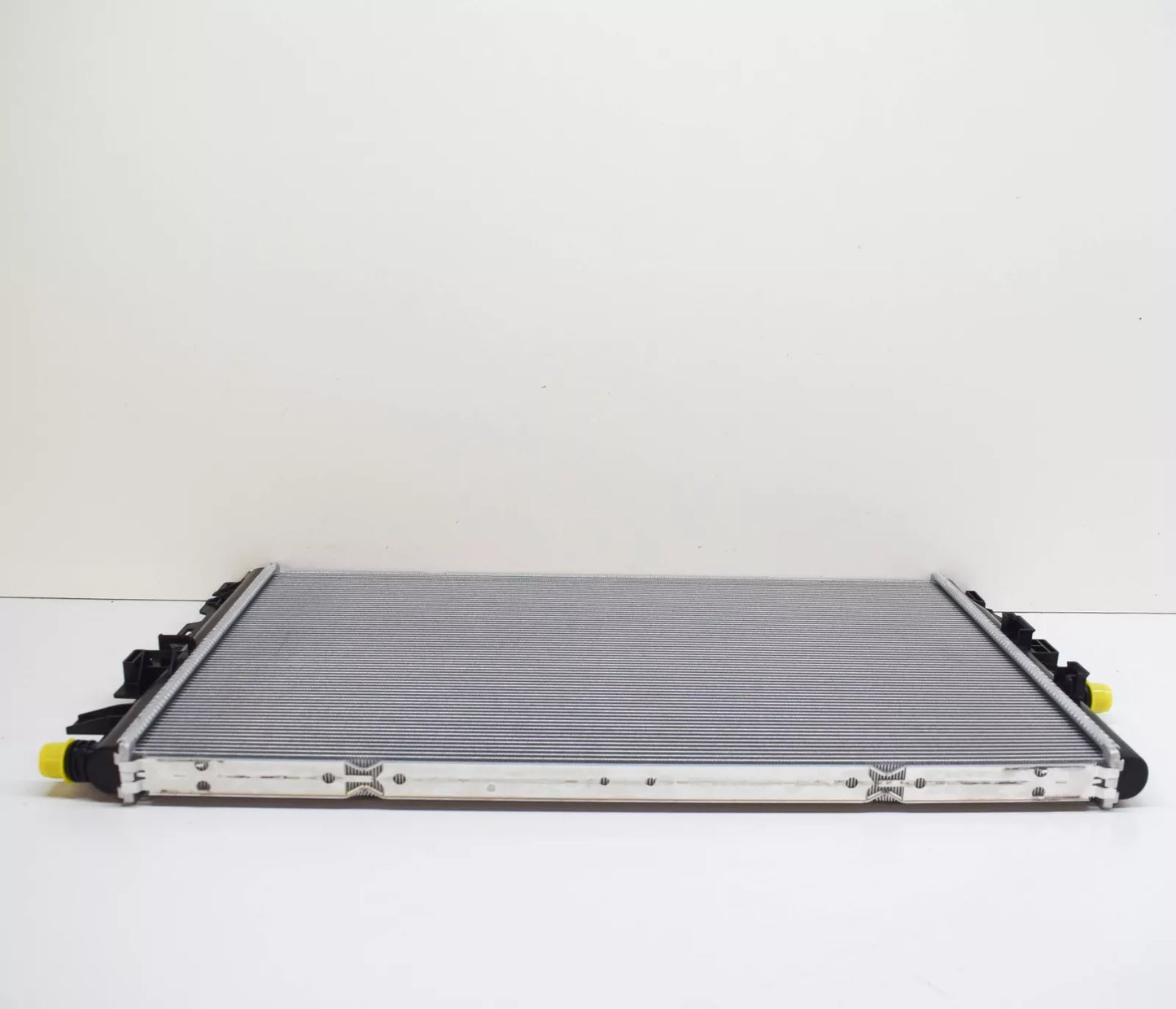 NEW MERCEDES-BENZ C-CLASS W205 AMG WATER COOLER RADIATOR A0995005403