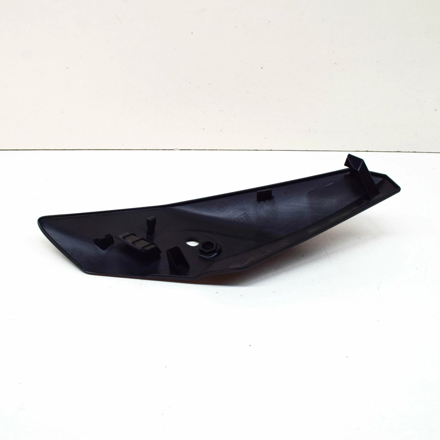 NEW BMW S MODELS S 1000 R FRONT RIGHT HEADLIGHT HOUSING TRIM 46638534530
