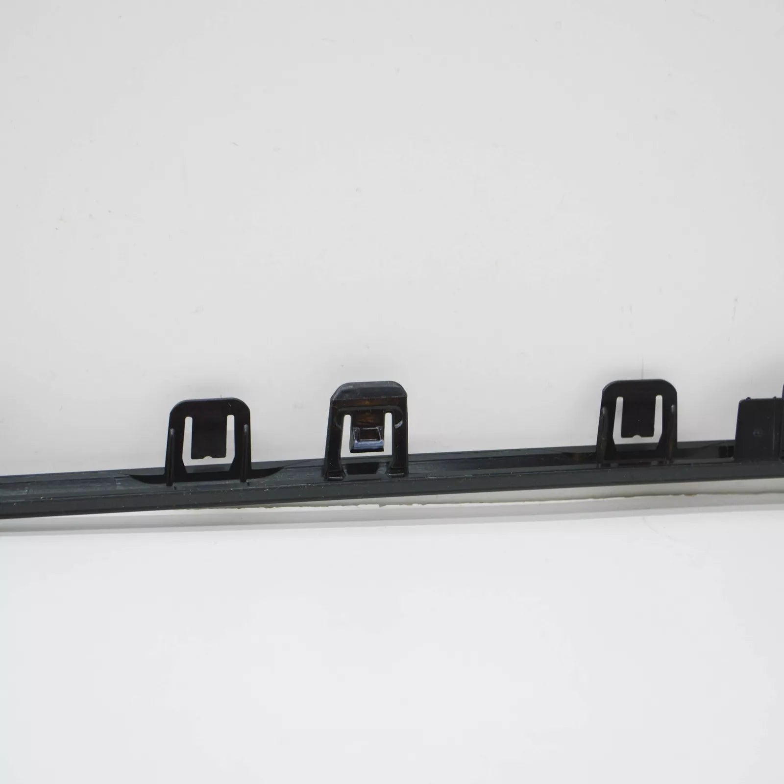 NEW MERCEDES-BENZ C W206 AMG FRONT BUMPER CENTER LOWER TRIM A2068855802 ORIGINAL