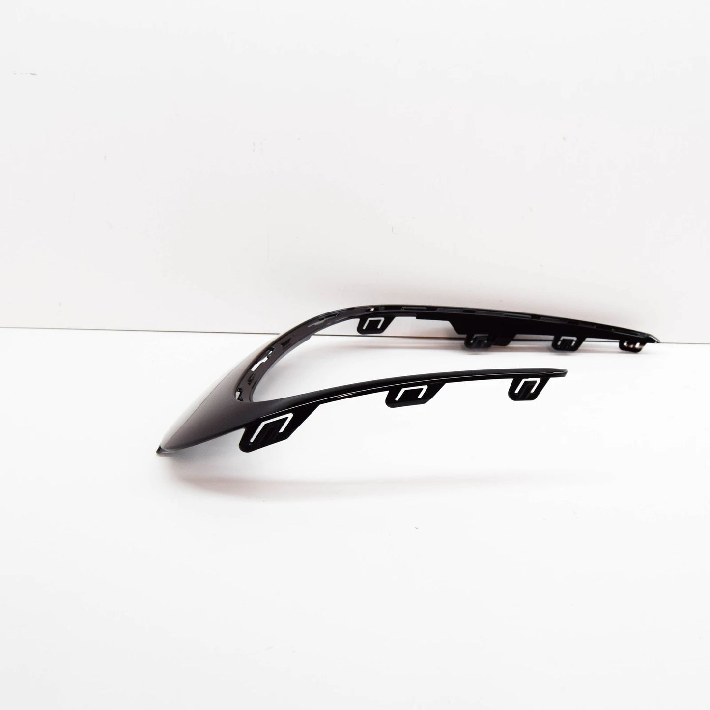 NEW MERCEDES-BENZ EQS V297 FRONT RIGHT BUMPER TRIM STRIP A2978853402 ORIGINAL