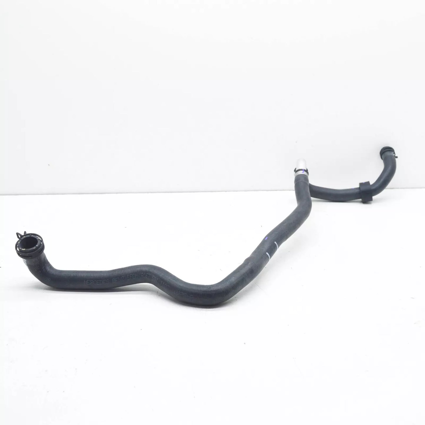 NEW MB GL X166 HEAT EXCHANGER TO EXPANSION TANK HOSE LHD A1668300696