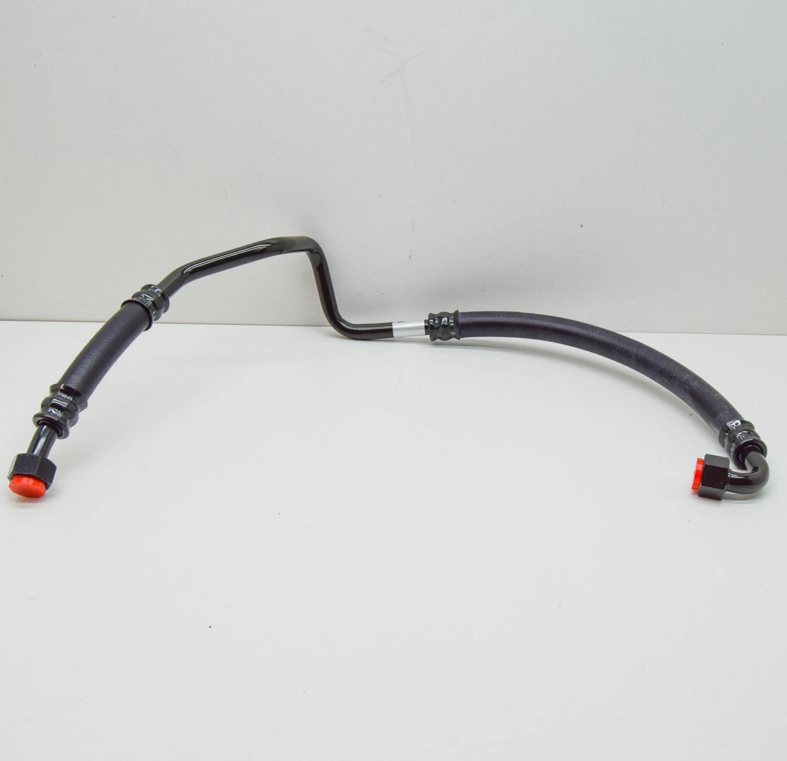 NEW BMW M6 E24 COUPE ENGINE OIL COOLER HOSE PIPE OUTLET 17212225760 ORIGINAL