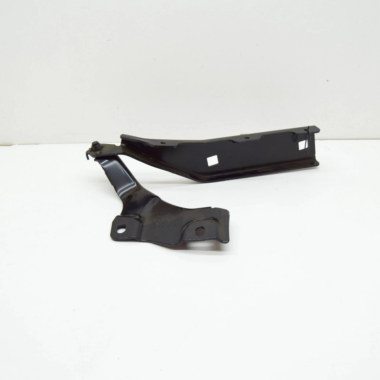 NEW AUDI Q2 GA FRONT RIGHT BONNET HOOD HINGE 81A823302D ORIGINAL